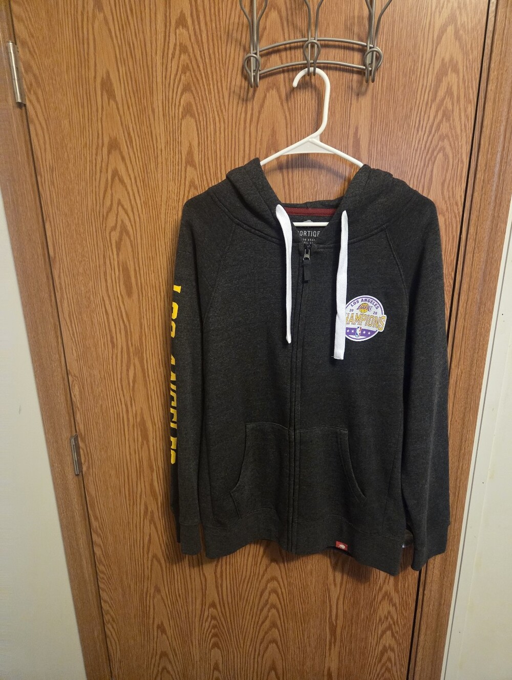Sportiqe Los Angeles Lakers Zip-Up Hooded Sweatshirt Sz Medium Men's NWOT NBA